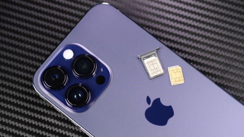 iPhone 15 Pro Max có mấy sim?